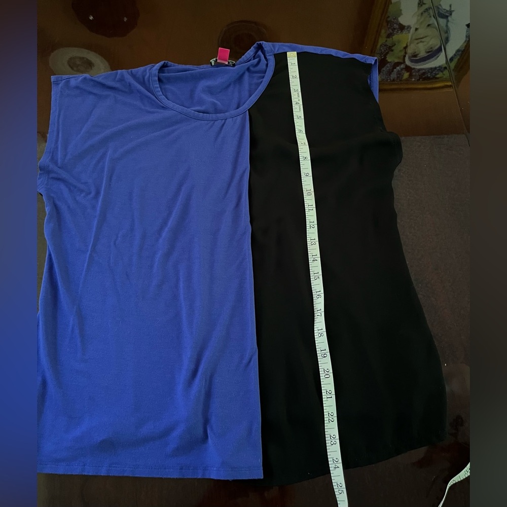 Woman’s top blouse Vince Camuto royal blue and black size M - Picture 4 of 7